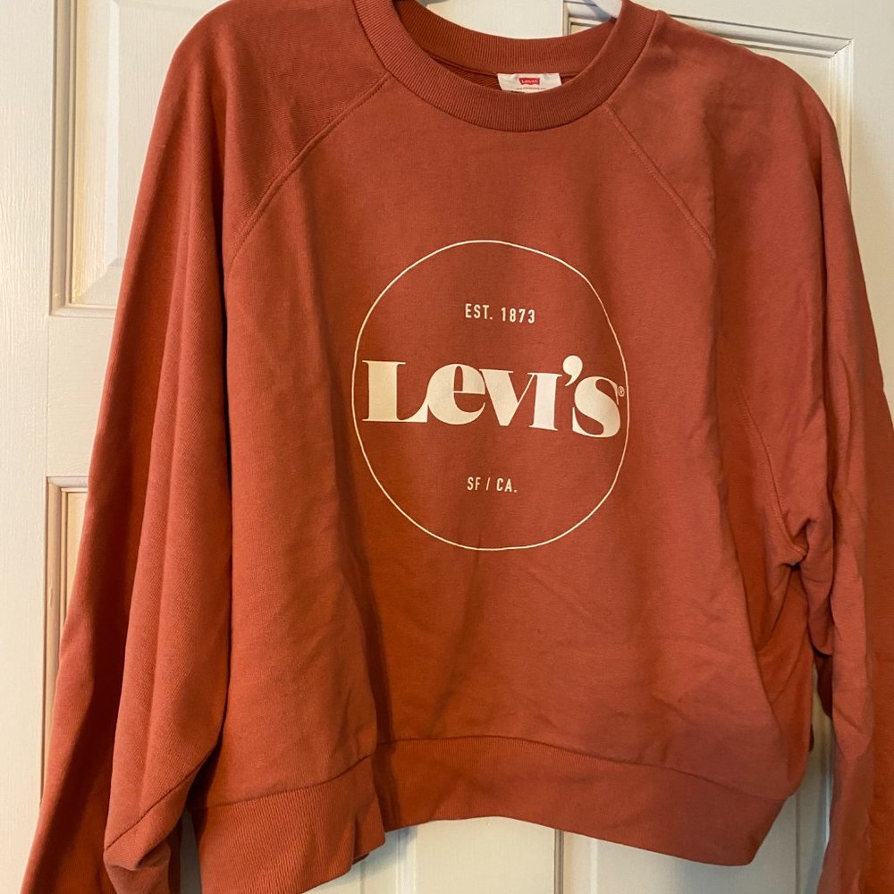 Levi's Cropped Sweatshirt